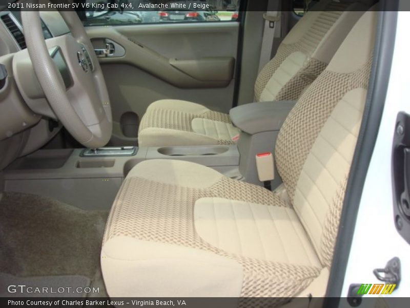 Avalanche White / Beige 2011 Nissan Frontier SV V6 King Cab 4x4