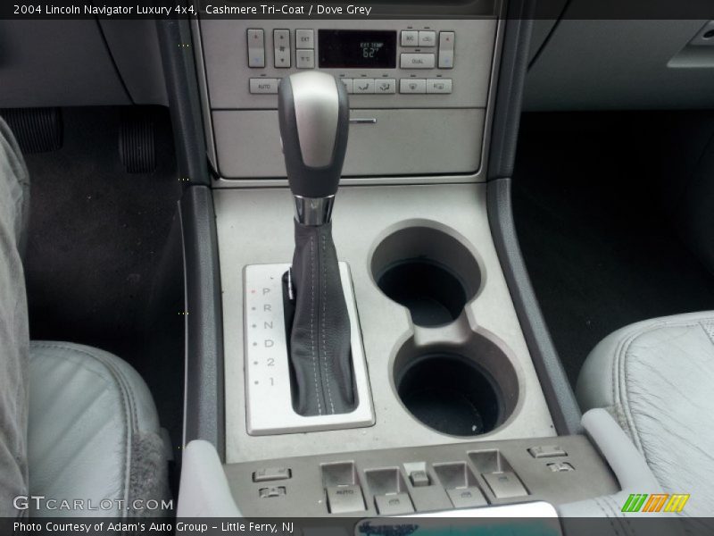 Cashmere Tri-Coat / Dove Grey 2004 Lincoln Navigator Luxury 4x4