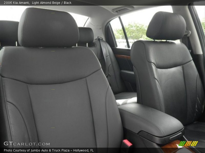 Light Almond Beige / Black 2006 Kia Amanti