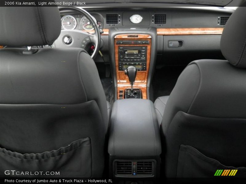 Light Almond Beige / Black 2006 Kia Amanti