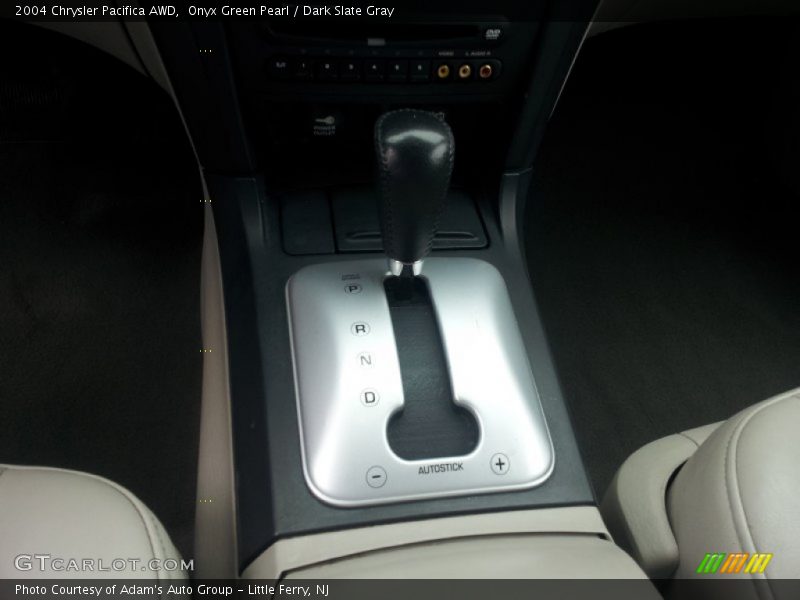 Onyx Green Pearl / Dark Slate Gray 2004 Chrysler Pacifica AWD