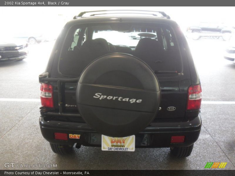 Black / Gray 2002 Kia Sportage 4x4