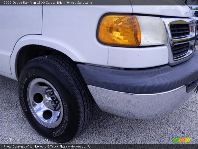 Bright White / Sandstone 2002 Dodge Ram Van 1500 Cargo