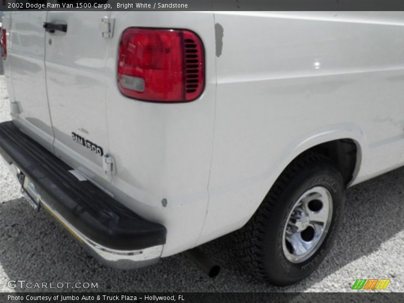 Bright White / Sandstone 2002 Dodge Ram Van 1500 Cargo