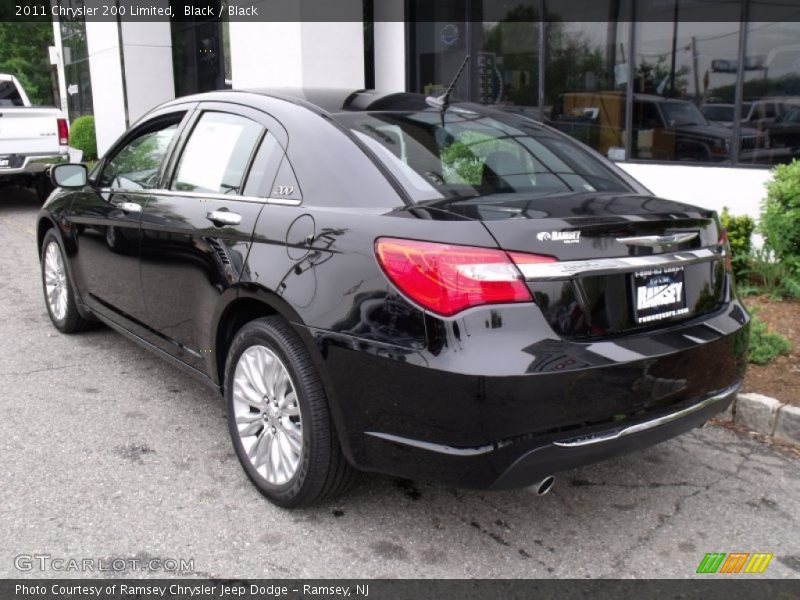 Black / Black 2011 Chrysler 200 Limited