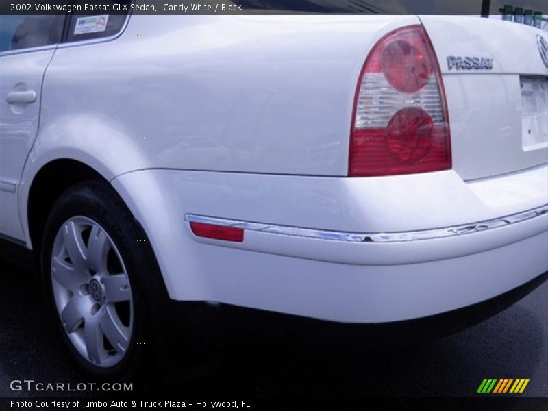 Candy White / Black 2002 Volkswagen Passat GLX Sedan