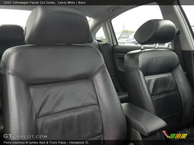 Candy White / Black 2002 Volkswagen Passat GLX Sedan