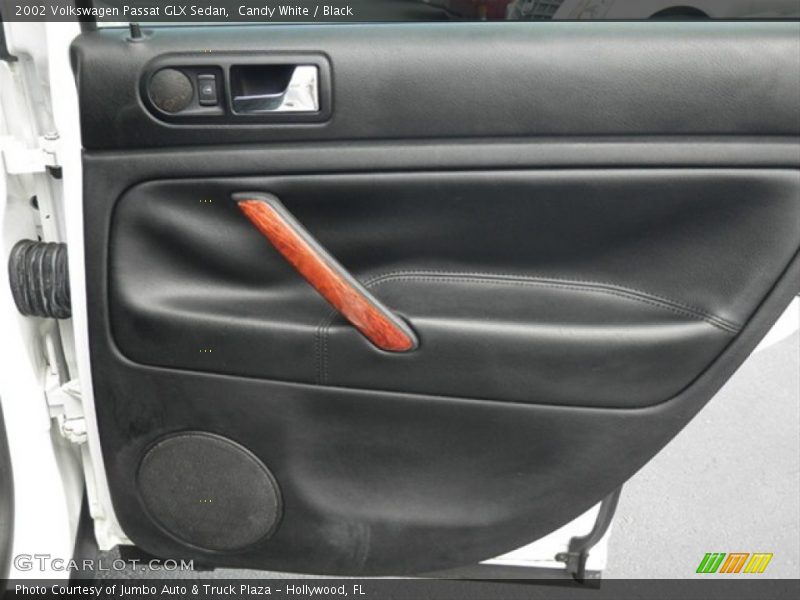 Candy White / Black 2002 Volkswagen Passat GLX Sedan