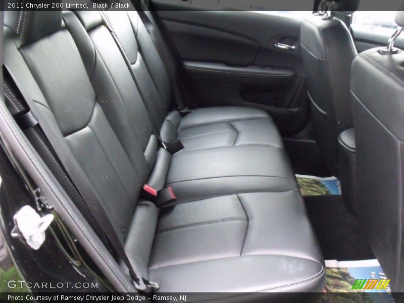 Black / Black 2011 Chrysler 200 Limited