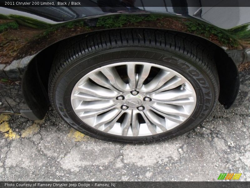 Black / Black 2011 Chrysler 200 Limited