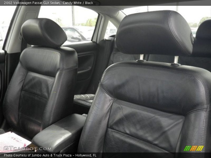 Candy White / Black 2002 Volkswagen Passat GLX Sedan