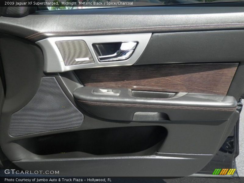 Midnight  Metallic Black / Spice/Charcoal 2009 Jaguar XF Supercharged