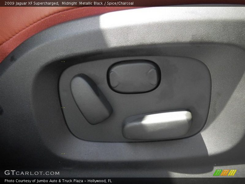 Midnight  Metallic Black / Spice/Charcoal 2009 Jaguar XF Supercharged