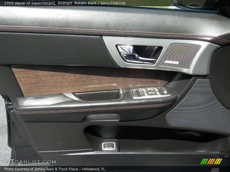 Midnight  Metallic Black / Spice/Charcoal 2009 Jaguar XF Supercharged