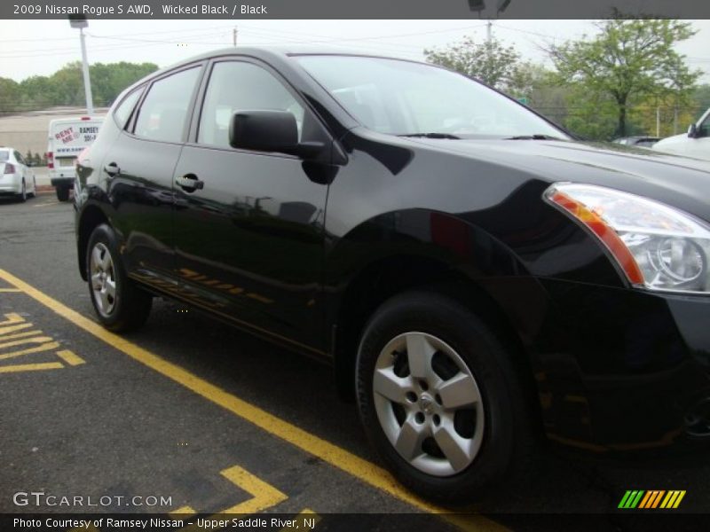 Wicked Black / Black 2009 Nissan Rogue S AWD