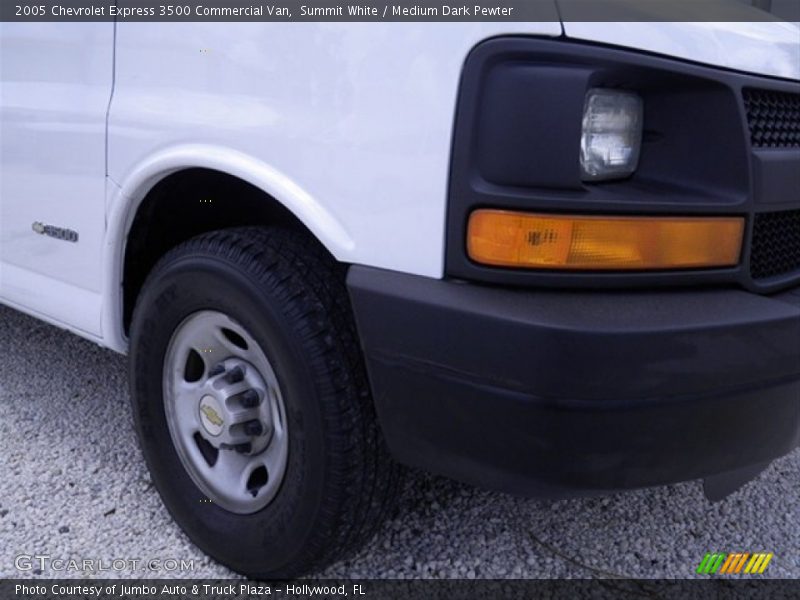 Summit White / Medium Dark Pewter 2005 Chevrolet Express 3500 Commercial Van