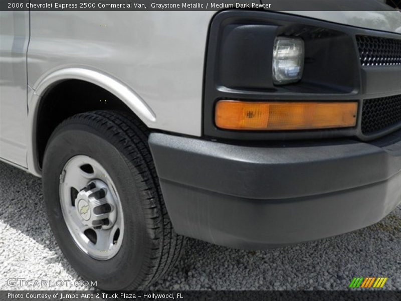 Graystone Metallic / Medium Dark Pewter 2006 Chevrolet Express 2500 Commercial Van