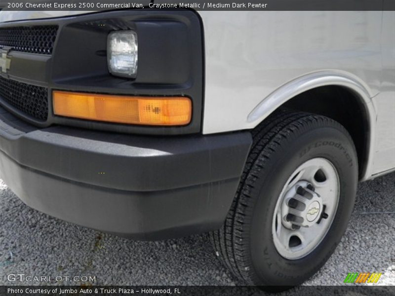 Graystone Metallic / Medium Dark Pewter 2006 Chevrolet Express 2500 Commercial Van