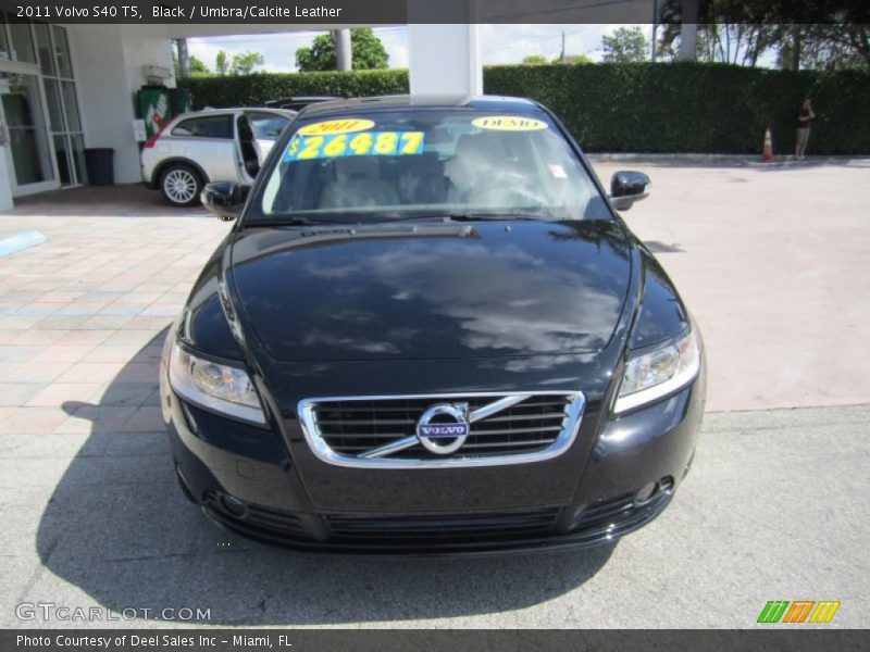 Black / Umbra/Calcite Leather 2011 Volvo S40 T5