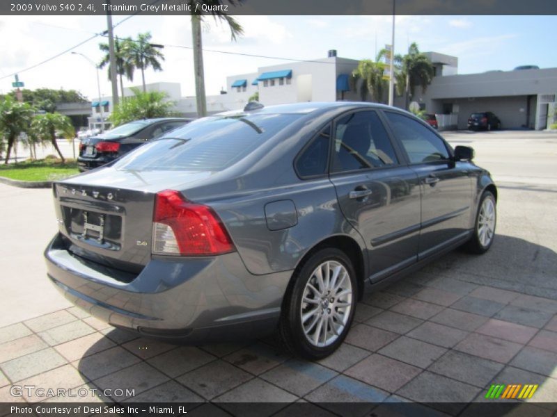 Titanium Grey Metallic / Quartz 2009 Volvo S40 2.4i