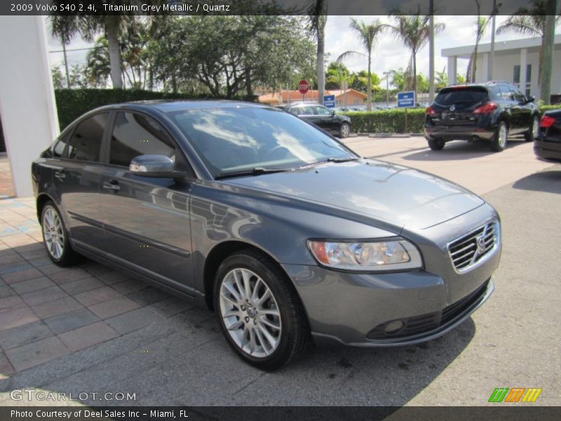 Titanium Grey Metallic / Quartz 2009 Volvo S40 2.4i