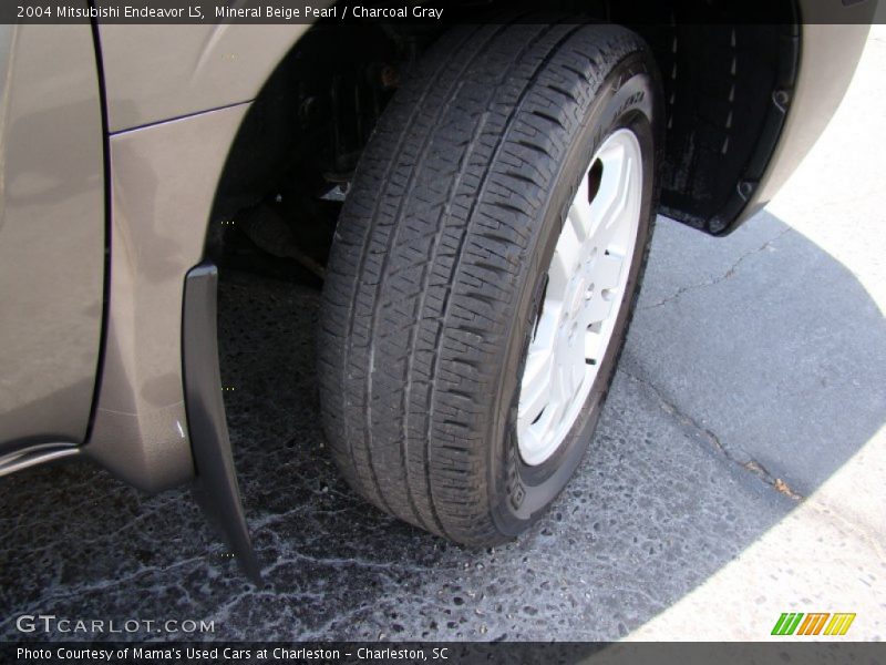 Mineral Beige Pearl / Charcoal Gray 2004 Mitsubishi Endeavor LS