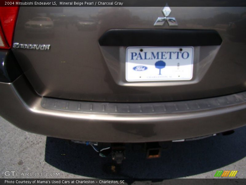 Mineral Beige Pearl / Charcoal Gray 2004 Mitsubishi Endeavor LS