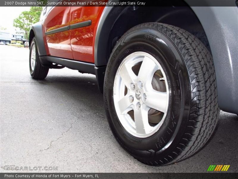 Sunburst Orange Pearl / Dark Slate Gray/Light Slate Gray 2007 Dodge Nitro SXT