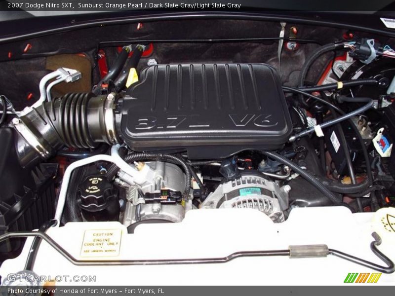 Sunburst Orange Pearl / Dark Slate Gray/Light Slate Gray 2007 Dodge Nitro SXT