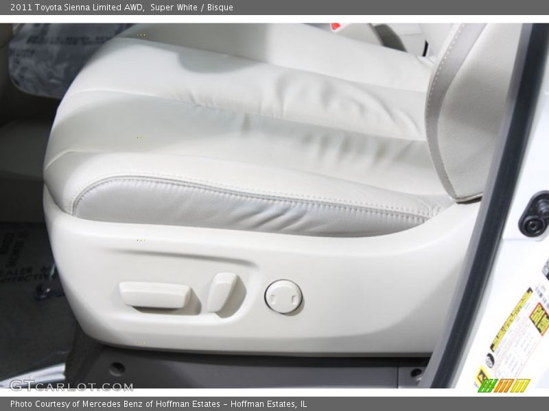 Super White / Bisque 2011 Toyota Sienna Limited AWD