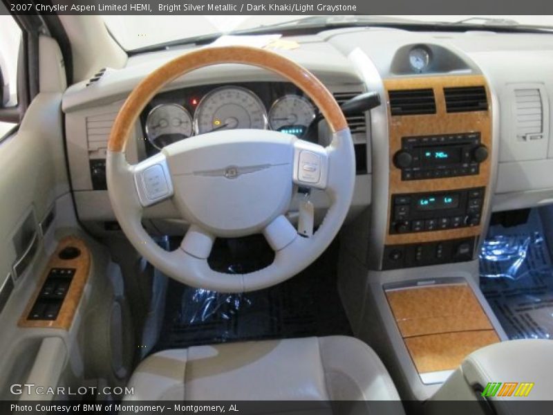 Dashboard of 2007 Aspen Limited HEMI