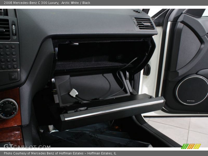 Arctic White / Black 2008 Mercedes-Benz C 300 Luxury