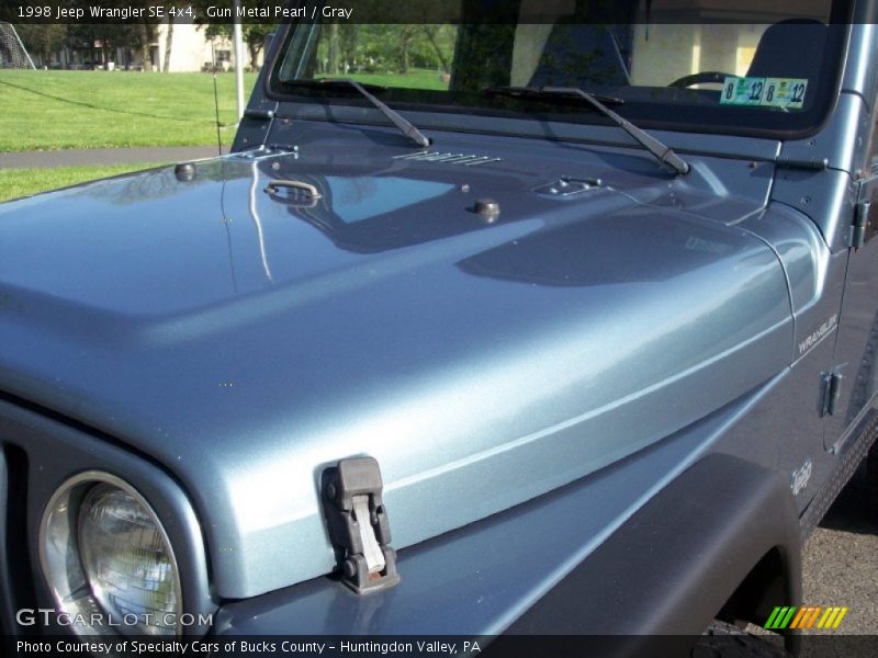 Gun Metal Pearl / Gray 1998 Jeep Wrangler SE 4x4