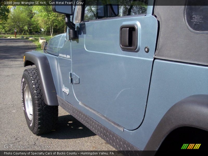 Gun Metal Pearl / Gray 1998 Jeep Wrangler SE 4x4