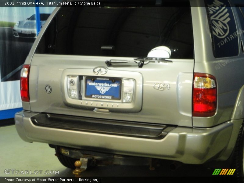 Titanium Metallic / Stone Beige 2001 Infiniti QX4 4x4