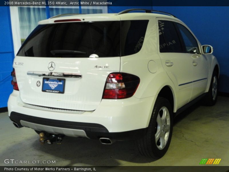 Arctic White / Macadamia 2008 Mercedes-Benz ML 350 4Matic