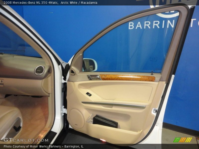 Arctic White / Macadamia 2008 Mercedes-Benz ML 350 4Matic
