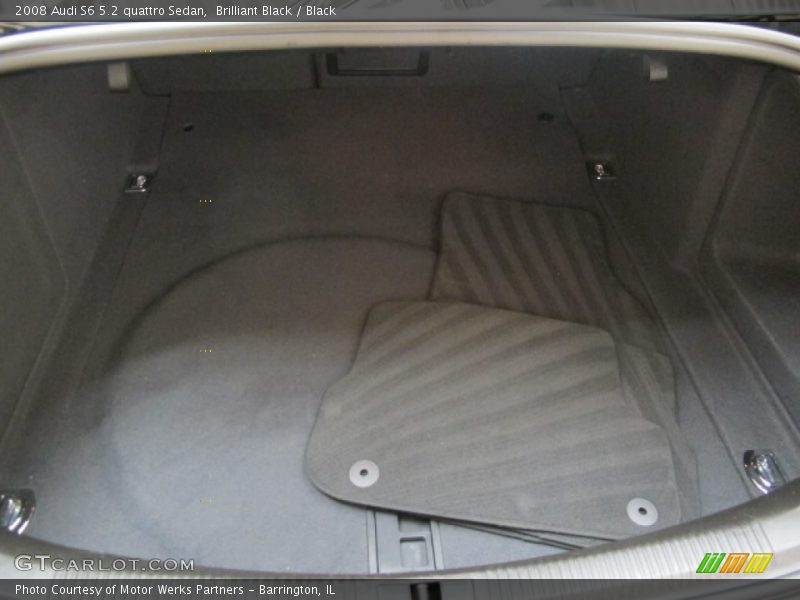  2008 S6 5.2 quattro Sedan Trunk