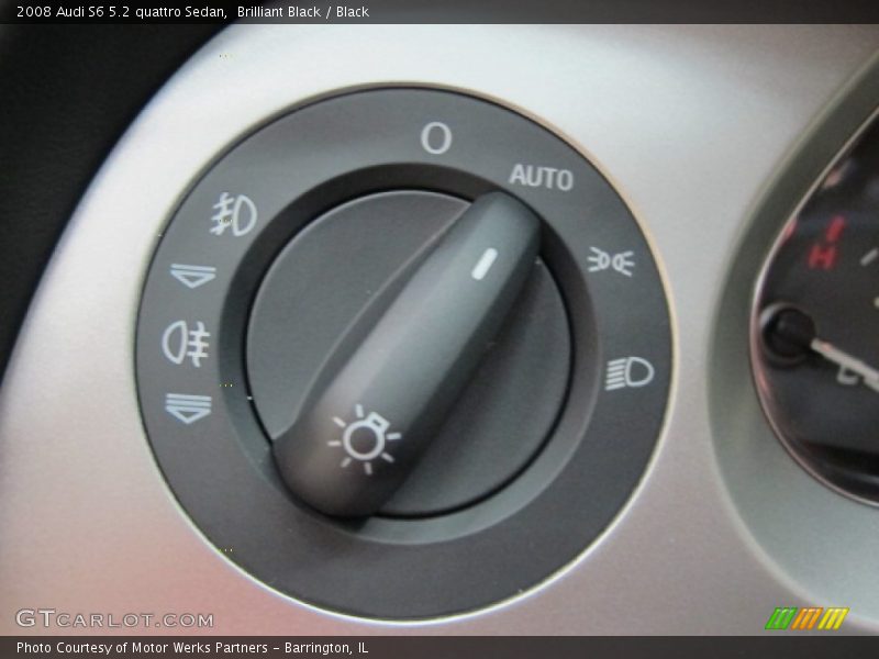 Controls of 2008 S6 5.2 quattro Sedan