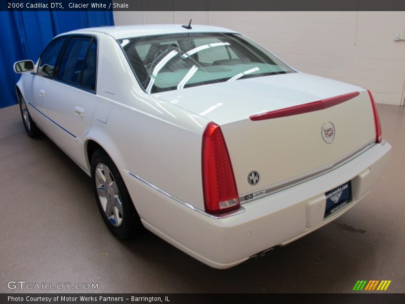 Glacier White / Shale 2006 Cadillac DTS