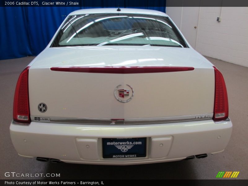 Glacier White / Shale 2006 Cadillac DTS