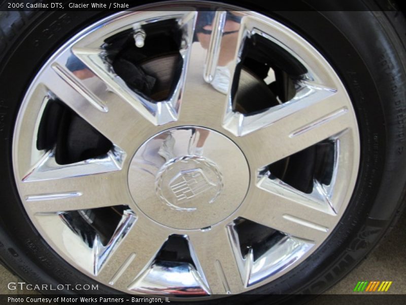 Glacier White / Shale 2006 Cadillac DTS
