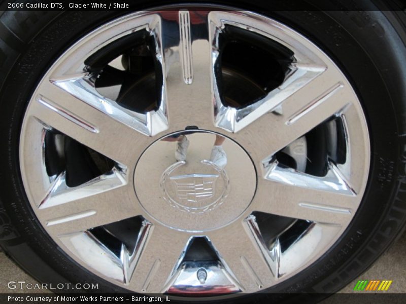 Glacier White / Shale 2006 Cadillac DTS