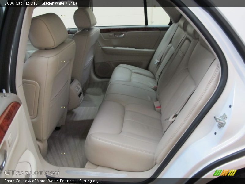 Glacier White / Shale 2006 Cadillac DTS