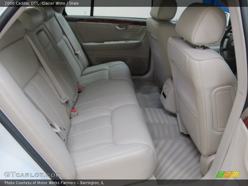 Glacier White / Shale 2006 Cadillac DTS