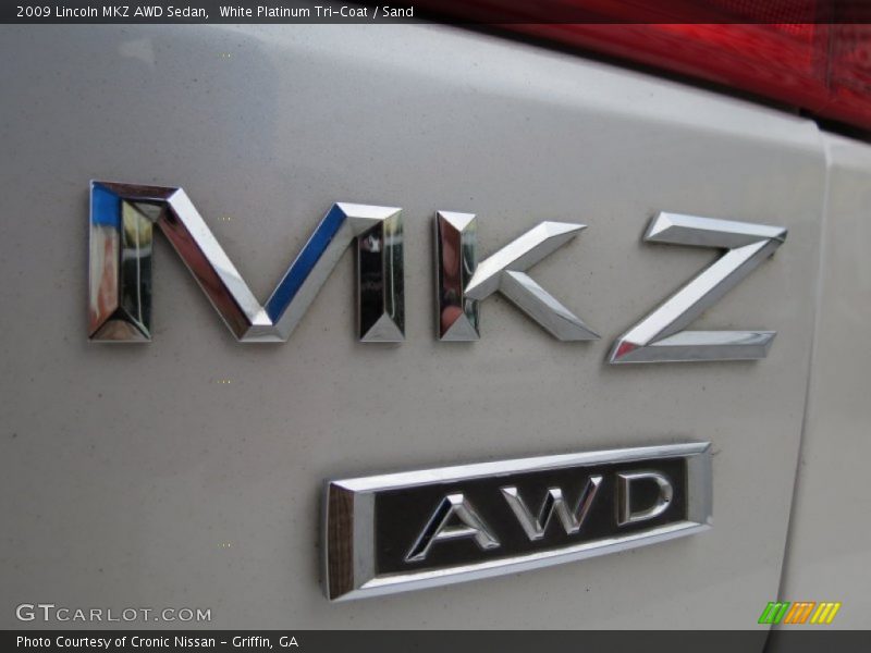 White Platinum Tri-Coat / Sand 2009 Lincoln MKZ AWD Sedan