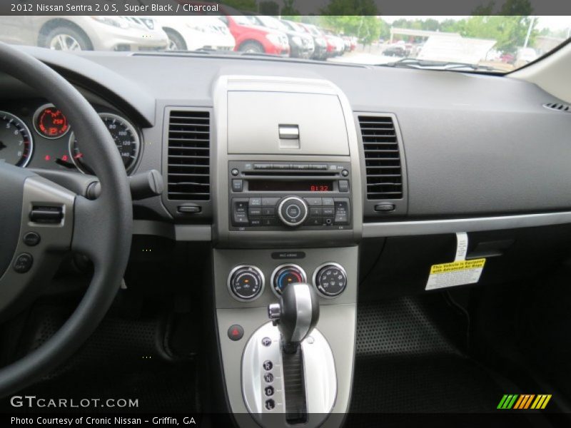 Super Black / Charcoal 2012 Nissan Sentra 2.0 S