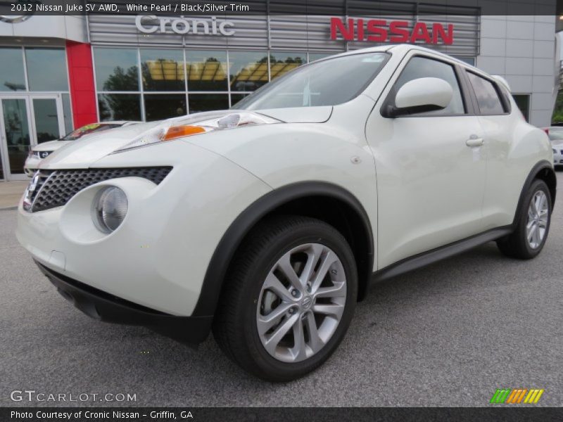 White Pearl / Black/Silver Trim 2012 Nissan Juke SV AWD