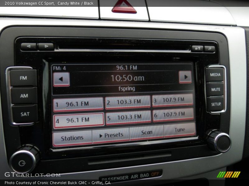 Candy White / Black 2010 Volkswagen CC Sport