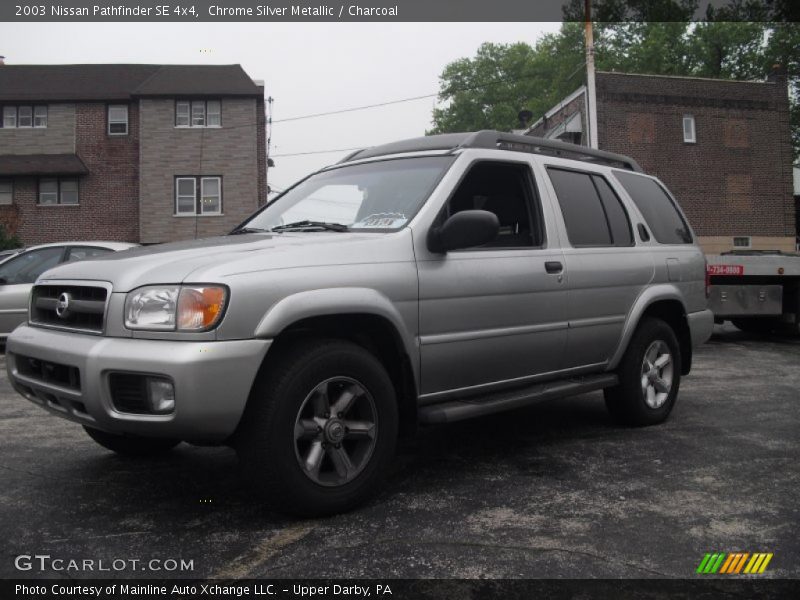 Chrome Silver Metallic / Charcoal 2003 Nissan Pathfinder SE 4x4